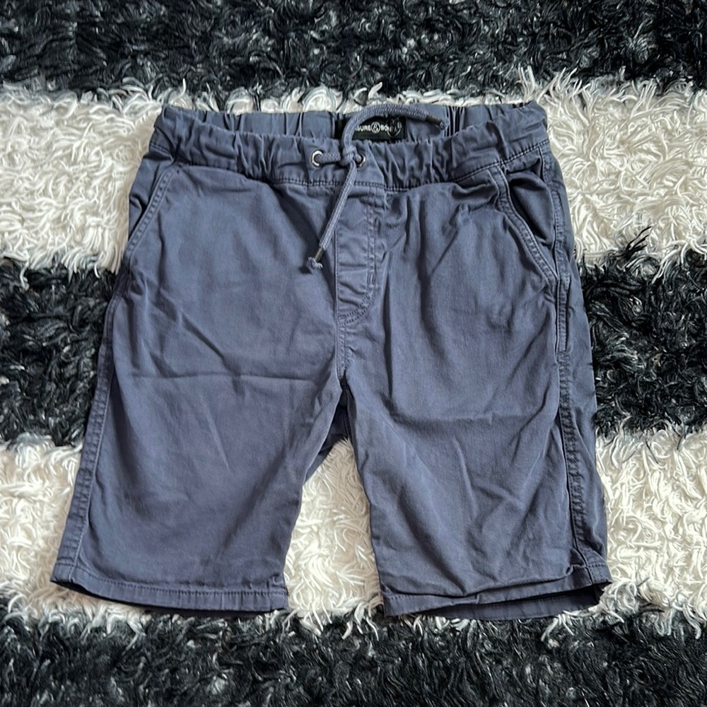 Treasure & Bond Boy’s Flat Front Shorts, Sz L (10/12)